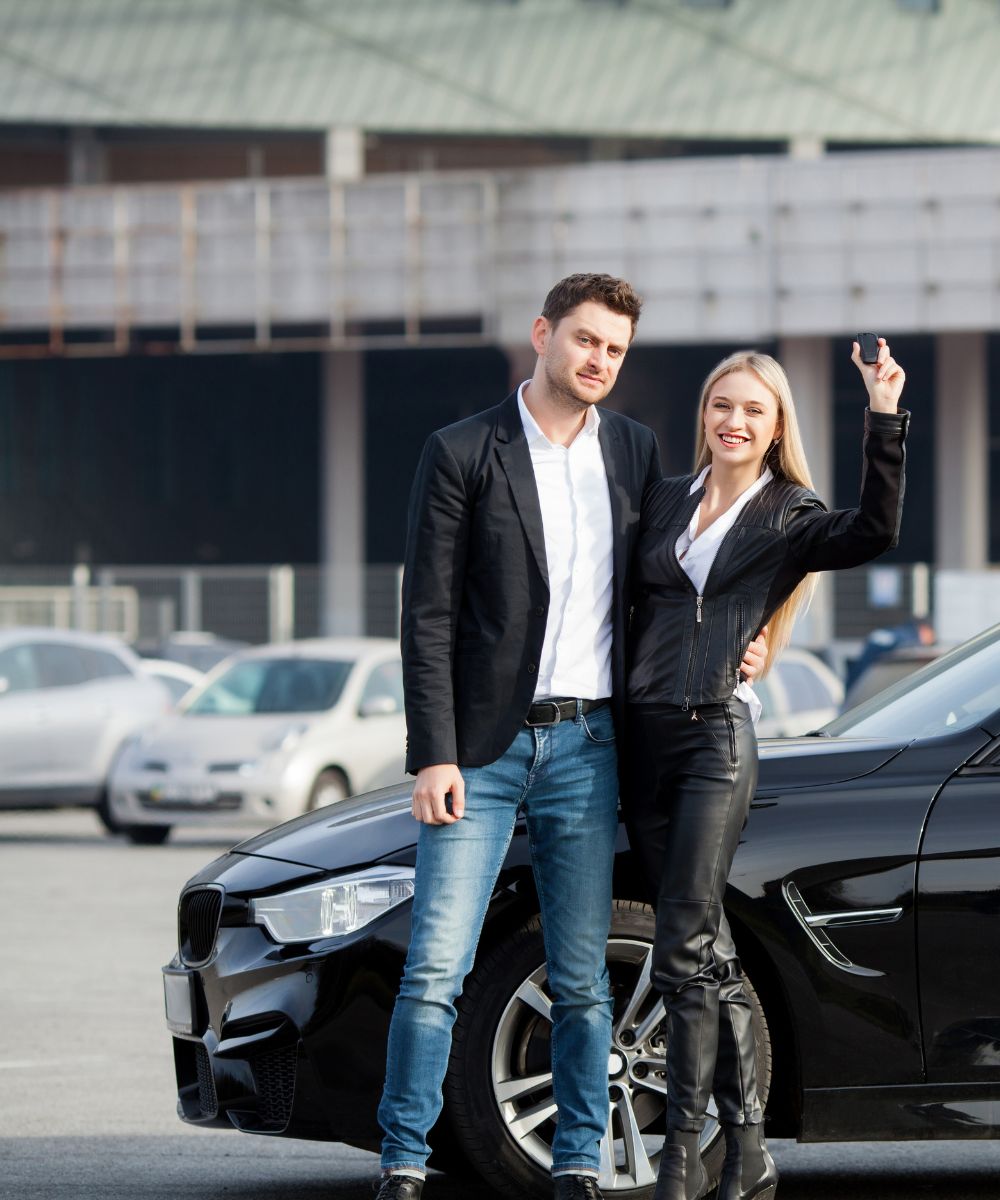 Booking a chauffeur for luxury E-Class hire London